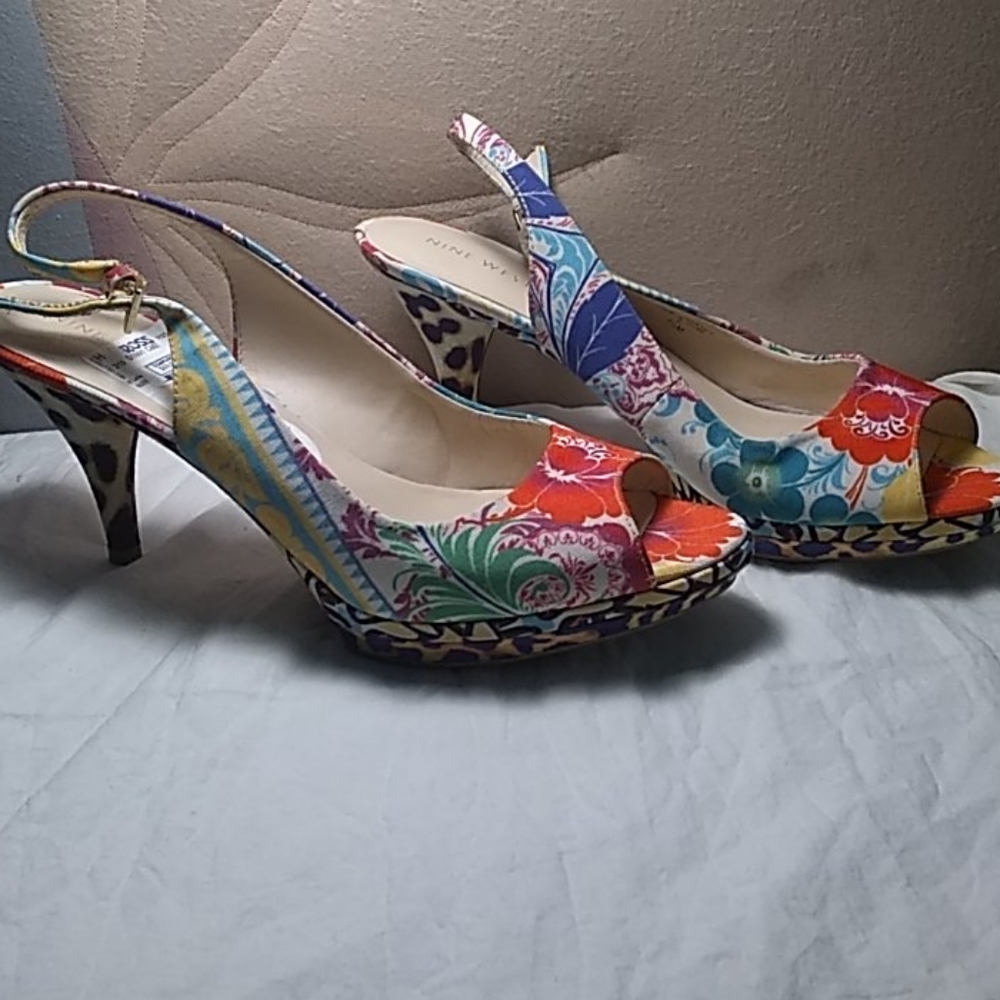 Kitten heels